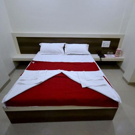 شيردي Hotel S S Palace المظهر الخارجي الصورة