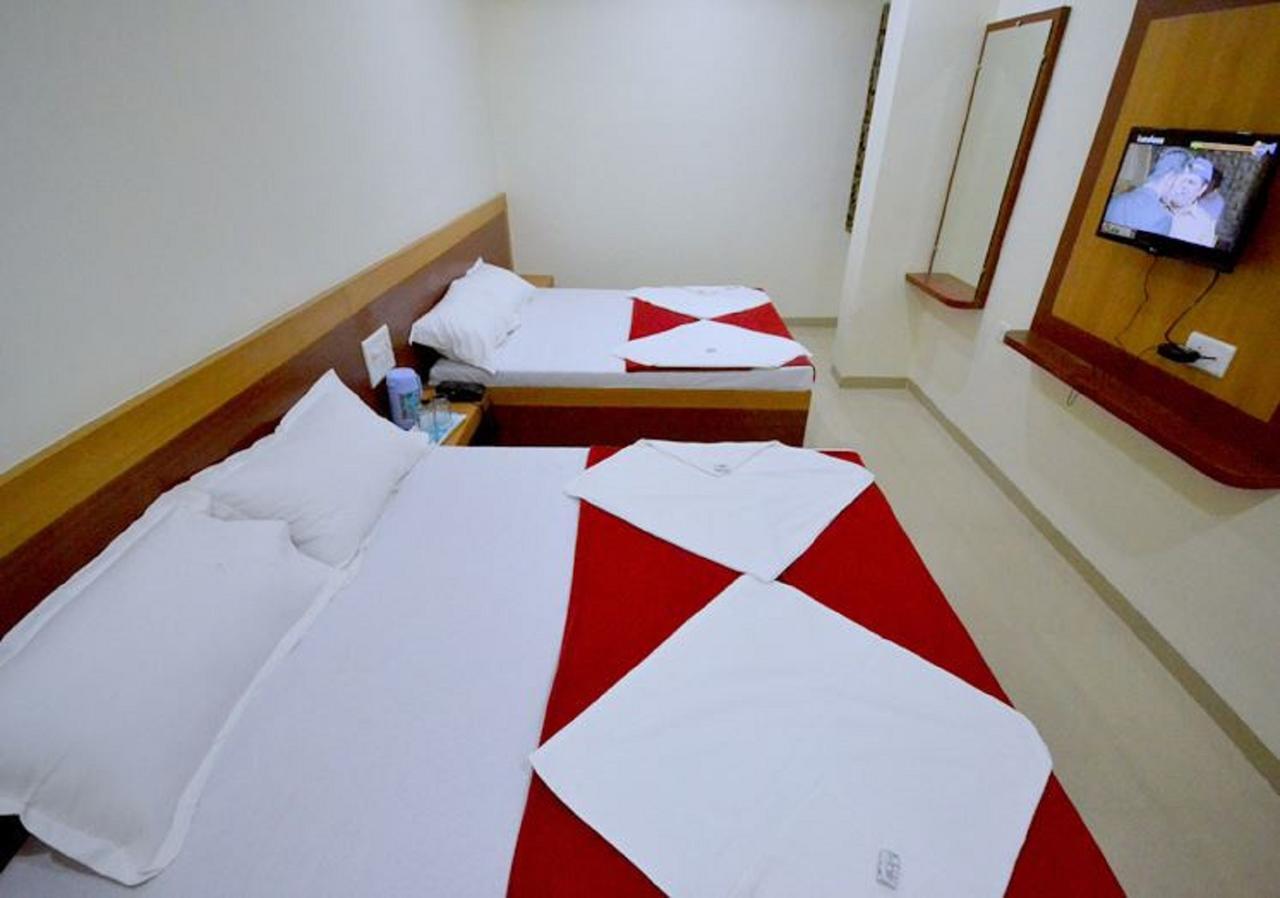 شيردي Hotel S S Palace المظهر الخارجي الصورة