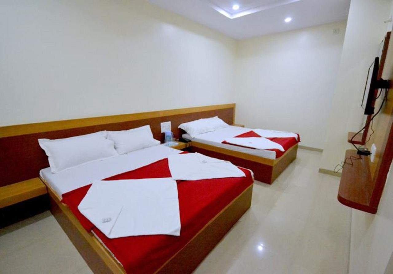 شيردي Hotel S S Palace المظهر الخارجي الصورة