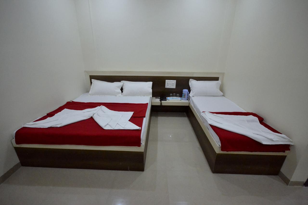 شيردي Hotel S S Palace المظهر الخارجي الصورة